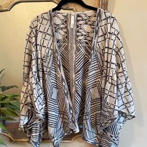 Urban Outfitters Geometric Patterned Kimono Cardigan O/S